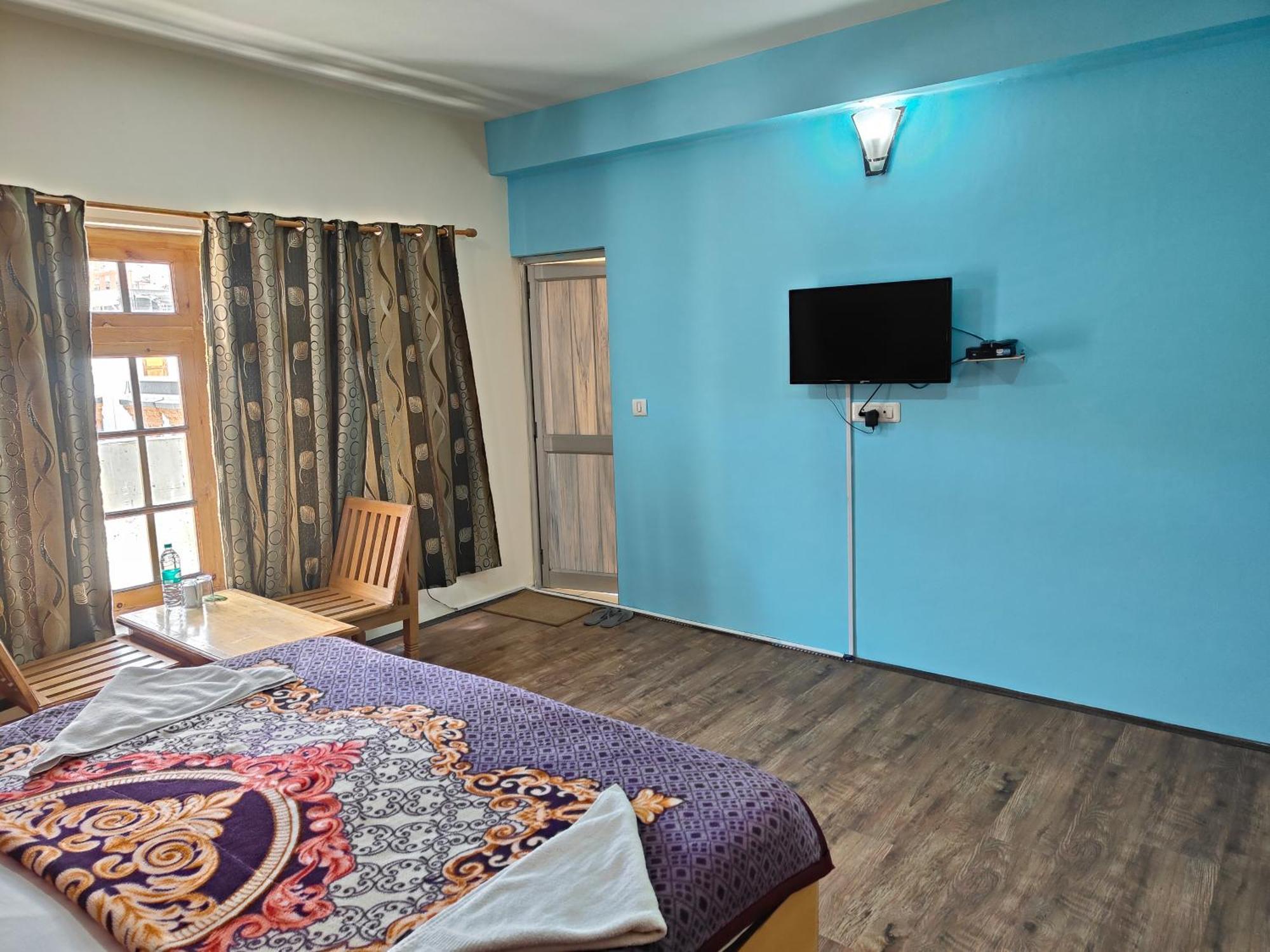 לה Tsaskan Hotel מראה חיצוני תמונה