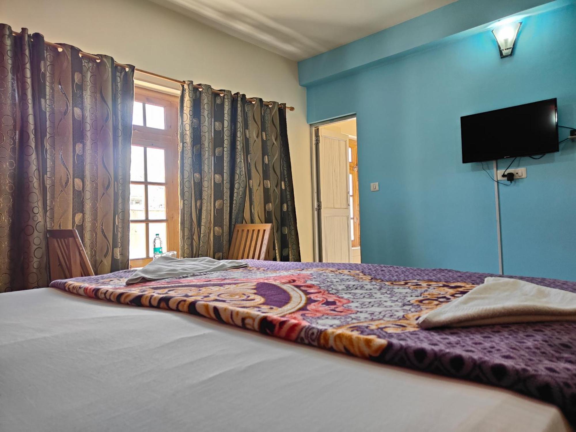 לה Tsaskan Hotel מראה חיצוני תמונה